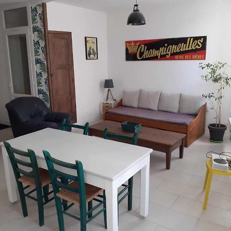 Grand T3 Calme Et Lumineux 4-6 Personnes Moux Exterior foto